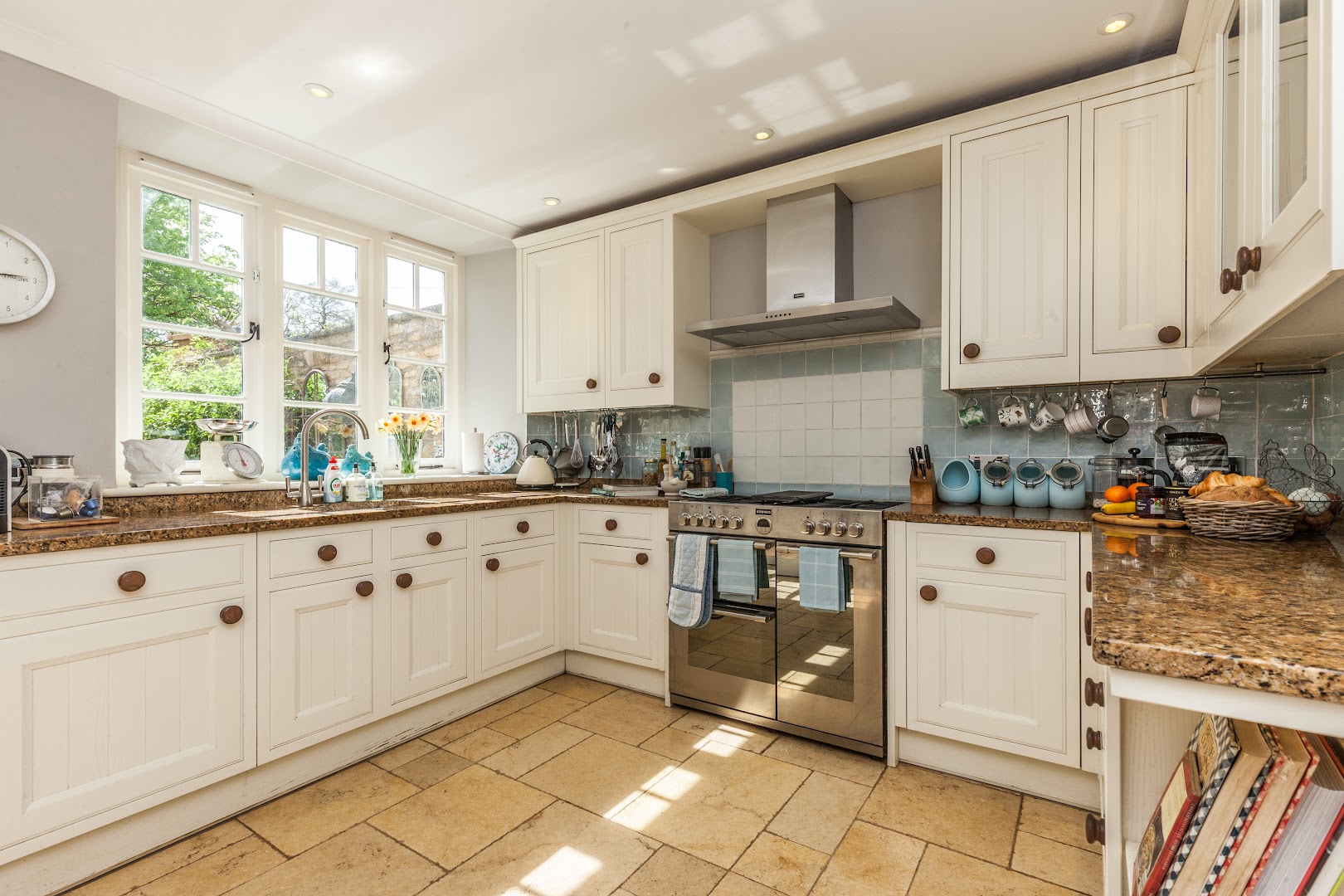 J & J Decorating — Photos 11